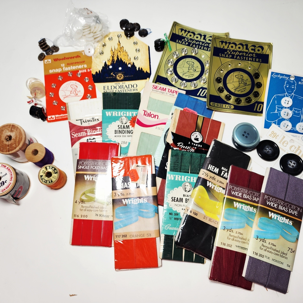 Vintage Sewing Notions Supplies Wooden Thread Spools Buttons Hooks Fabric Tape